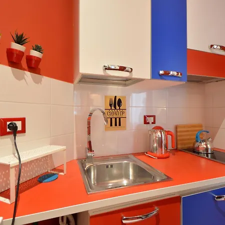 Bellissimo Mini Deluxe Di Design E A Tema Inghiterra - Potente Wi-fi Ottimo Il Collegamento Con Aeroporto Di Malpensa E Rho Fiera, Vicino A 3 Linee Metropolitane Apartmán